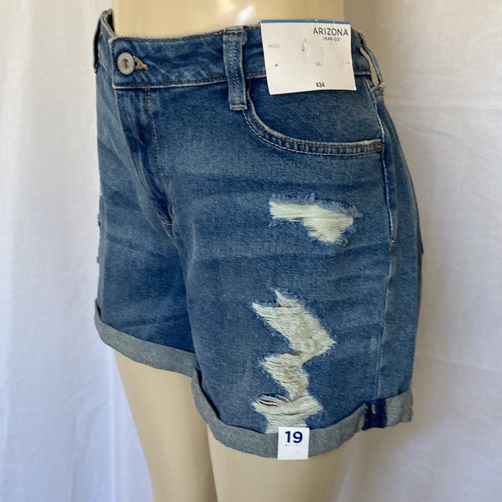 ARIZONA JEAN CO Blue Denim Midi Shorts Size 19 DISTRESSED and RIPPED Cuffed NWT